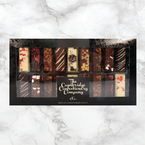 THE CAMBRIDGE CONFECTIONERY COMPANY 18 Luxury Solid Chocolate Fingers Gift Box