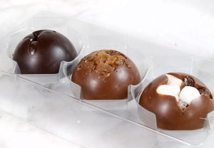 THE CAMBRIDGE CONFECTIONERY COMPANY 3 Chocolate Domes Mini Gift Box V3