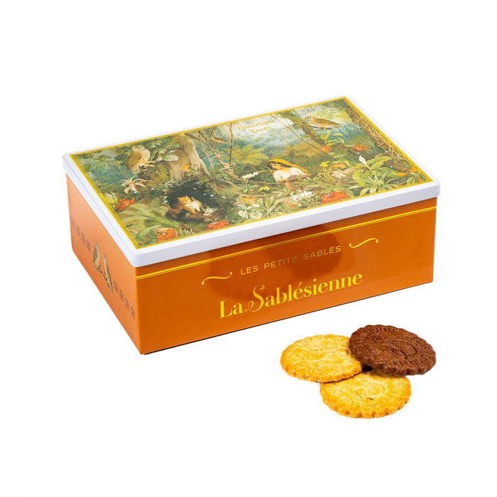 La Sablésienne The Dream Forest with apricot chips cookies and all chocolate cookies